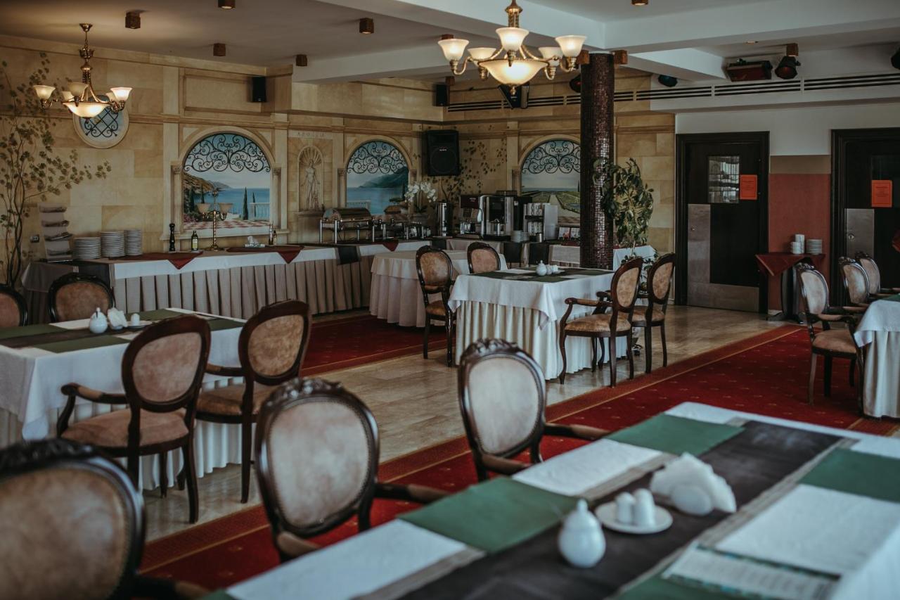 Hotel Apollo Darlowko Eksteriør bilde
